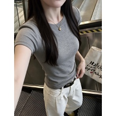 批发浅灰色高级感<b class='q'>韩版</b>修身短袖T恤女夏季新款<b class='q'>打底衫</b>纯色上衣漂亮女装