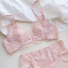 批发铃铛冰花兔耳朵内衣女士薄款大胸显小防下垂无钢圈法式纯欲文胸