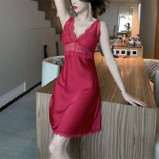 夏季冰丝吊带睡衣女性感V领蕾丝冰凉感睡裙薄款春新款花边家居服