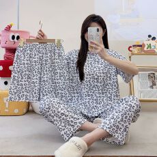 批发新款夏季三件套睡衣女简约圆领套头舒适仿棉家居<b class='q'>服</b>