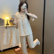 批发夏季新款云朵棉短袖<b class='q'>三件套</b>带胸垫花边高质量家居服套装