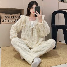 提花长毛绒睡衣女网络爆版冬季新款公主风时尚花边长袖长裤家居服