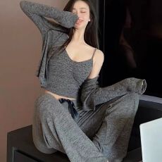 批发秋季女士上衣针织毛衣针织棉三件套休闲风<b class='q'>睡衣</b>带胸垫