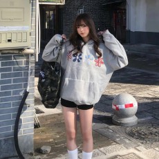 批发原版尺寸 原版绣花+打牙 纯棉复合慵懒花朵刺绣加绒宽松外套帽<b class='q'>衫</b>