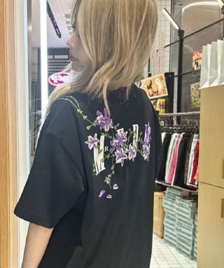 순면 240 그램 원본 자수 품질 업그레이드 아메리칸 꽃 디자인 라운드 넥 반팔 티셔츠 여름 루즈핏 맨위