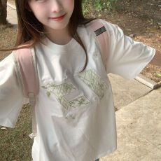 批发原版刺绣做工后包领 纯棉220克精梳紧密休闲宽松<b class='q'>圆领</b>短袖<b class='q'>T</b><b class='q'>恤</b>