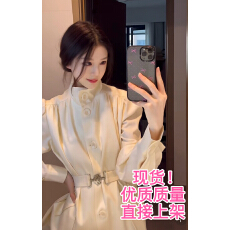 批发TOUCHIN HAUTE独白时刻 千金风立领泡泡袖系带收腰短款风衣外套女
