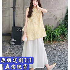 批发国风新中式蕾丝<b class='q'>套装</b>女2025夏新款设计感无袖旗袍上衣阔腿裤两件套