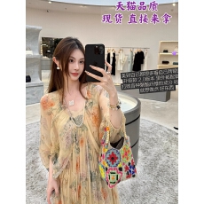 批发钱美西 100<b class='q'>桑蚕丝</b>6米双层用料 黄色碎花宽松真丝新中式<b class='q'>连衣裙</b>夏薄