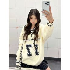 批发韩系漂亮<b class='q'>套装</b>女2025秋冬新款字母V领针织衫针织毛衣