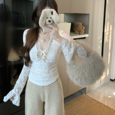 批发kumikumi性感辣妹杏色蝴蝶结蕾丝<b class='q'>衬衫</b>女冬季小众减龄修身<b class='q'>显瘦</b>上衣