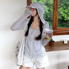 批发雪花美式<b class='q'>条纹</b>拉链款防晒开衫<b class='q'>长袖</b>女夏季薄款V领罩衫上衣连帽