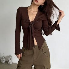 批发美式咖色长袖T恤女秋季设计感扭结<b class='q'>V领</b>打底衫内搭上衣