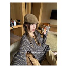 批发<b class='q'>羊绒</b>色织条撞色条纹亨利半开扣领长袖条纹t恤女秋季小众打底上衣