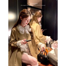 批发杨小卷 法式富家千金风蕾丝娃娃领风衣女宽松外套<b class='q'>秋</b>季 可拆卸领袖
