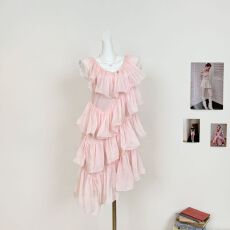 批发Ranwear 这是一个有着香气的晚上 浪漫感飘逸<b class='q'>荷叶</b>边无<b class='q'>袖</b><b class='q'>连衣裙</b>