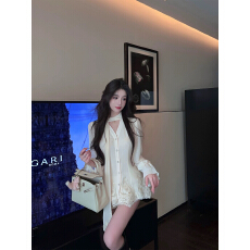 批发FairyJiang 冬季亮片刺绣收腰喇叭袖<b class='q'>白色</b>衬衫上衣女内搭长袖衬衣