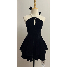 批发你家辣辣halolala【璀璨人生】珍珠挂脖后背蝴蝶结<b class='q'>丝绒</b><b class='q'>连衣裙</b>短裙