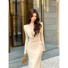 批发木子李的李设计感小心机针织连衣裙蕾丝花边深V领扭结收腰<b class='q'>长</b><b class='q'>裙</b>秋