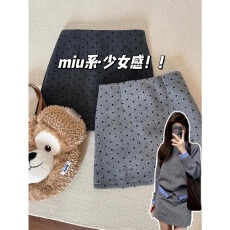 批发灰色波点半身裙女miu系短裙包臀a字半裙miu里miu气穿搭短款裙子秋
