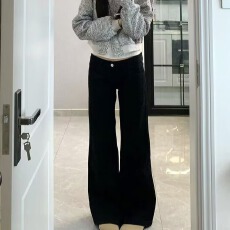 批发黑色微喇<b class='q'>牛仔裤</b>女秋冬加绒大码胖mm弹力显瘦梨型身材阔腿马蹄裤子