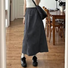 批发美式复古军绿色工装裙女夏季设计感a字高腰中长款运动显瘦<b class='q'>半身裙</b>