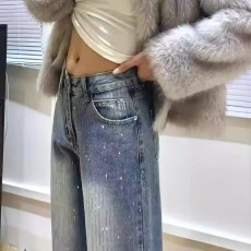 批发美式烫钻重工满天星牛仔<b class='q'>裤</b>女秋冬新款洗水做旧直筒<b class='q'>裤</b>气质拖地<b class='q'>裤</b>子