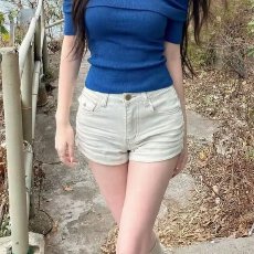 批发白色低腰牛仔短<b class='q'>裤</b>女款夏季美式自然丰胯<b class='q'>提</b><b class='q'>臀</b>显瘦美胯辣妹包臀热<b class='q'>裤</b>