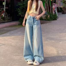 批发阔腿牛仔<b class='q'>裤</b>女新款爆款高腰梨型显瘦宽松秋季浅色直筒<b class='q'>裤</b>