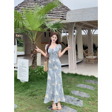 批发实拍~大码女装法式雾霾蓝温柔小猫印花斜裁收腰短袖长款连衣裙