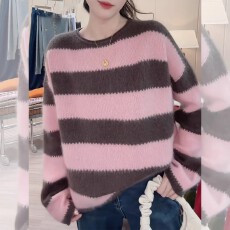 批发慵懒感撞色<b class='q'>条纹</b>圆领<b class='q'>针织衫</b>女2025冬新款韩版减龄宽松打底毛衣上衣