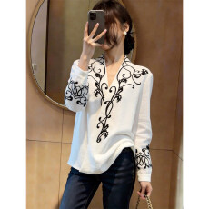 批发法式复古设计感白色V领<b class='q'>长袖</b>衬衫女2026春夏季新款设计感气质上衣