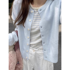 批发软奶蓝色长袖<b class='q'>针织</b>开衫女装秋季慵懒风短款软糯感毛衣外套薄款上衣