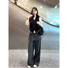 批发韩系高智感黑色马甲背心针织衫女<b class='q'>春</b>夏叠穿外穿显瘦开衫坎肩小上衣