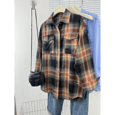 批发百搭宽松格纹外套开衫2025春<b class='q'>秋</b>长袖磨毛格子上衣休闲翻领双口袋