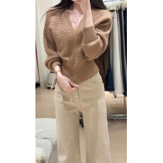 批发已到货 法式新款V领毛衣女秋冬外穿潮