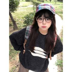 批发韩系时尚高街圆领软糯套头黑色毛衣女秋冬慵懒风加厚针织上衣外套