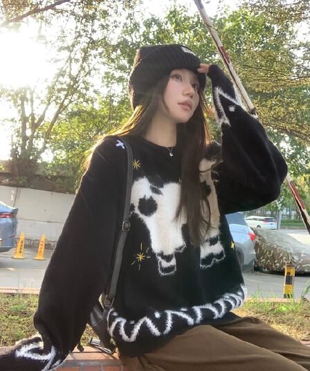 검정색 부드러운 찹쌀 재미있는 자카드 패턴 두꺼운 스웨터 여자 가을 느긋한 바람 루즈핏 맨위 니트 스웨터