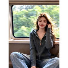 批发韩系软糯灰色麻花学院风连帽拉链针织开衫女秋季长袖显瘦减龄上衣