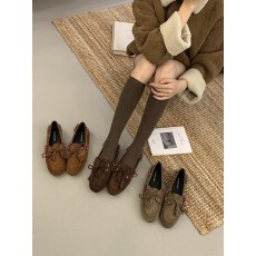 批发2025新款复古<b class='q'>英伦</b>风平底小皮鞋女圆头绒面串珠流苏系带休闲乐福鞋