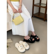 水钻厚底交叉带一字拖鞋女外穿2026新款气质露趾凉拖鞋