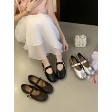 法式平底玛丽珍复古小皮鞋女2026夏新款洋气方头显瘦休闲浅口单鞋