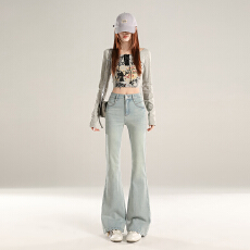 实拍~高腰微喇牛仔裤女春爆款2026新款女士显瘦小个子马蹄喇叭裤