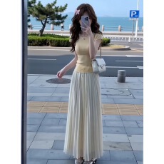 批发韩系风多巴胺正肩针织短袖T恤女2026新款夏季<b class='q'>百褶</b><b class='q'>半身裙</b>一整套装