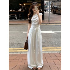 批发小众设计感露肩<b class='q'>T</b><b class='q'>恤</b>女2026夏季炸街独特漂亮上衣配垂感亚麻阔腿<b class='q'>裤</b>