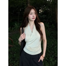 批发奶白色吊带背心女2026夏季<b class='q'>泰国</b>绝美多巴胺穿搭休闲洋气高级感上衣