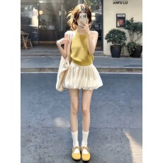 批发黄色吊带背心女士2026夏季<b class='q'>泰国</b>绝美不撞款夏日ootd松弛感穿搭上衣