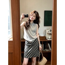 批发圆领修身米色<b class='q'>泰国</b>绝美休闲洋气吊带背心女装2026夏季夏日穿搭上衣