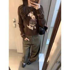 批发美式咖色小狗提花圆领软糯毛衣女秋季外穿短款减龄百搭针织衫上衣