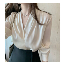 批发2026春秋v领白色衬衣女长袖法式设计感小众复上衣职业<b class='q'>缎面</b>上衣